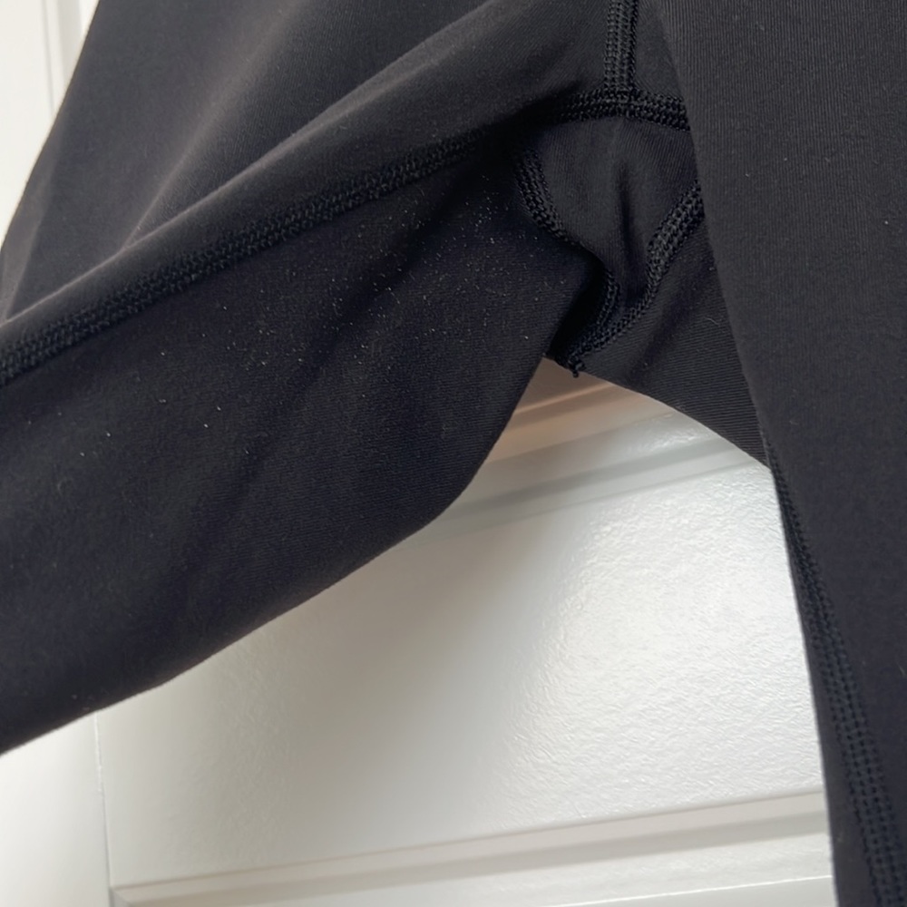 Lululemon wunder under size 4 luon material - Picture 4 of 5
